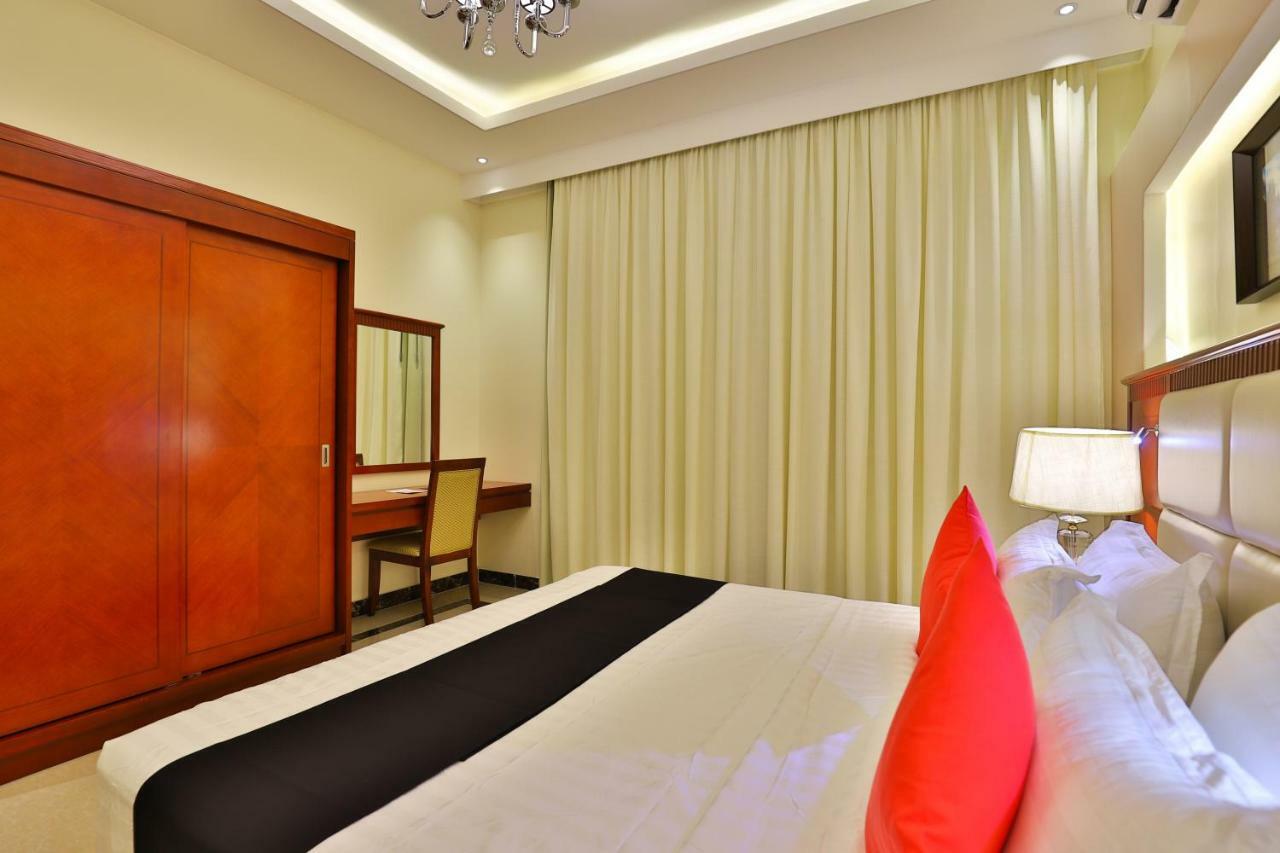 Dreams Houses Furnished Suites Табук Экстерьер фото